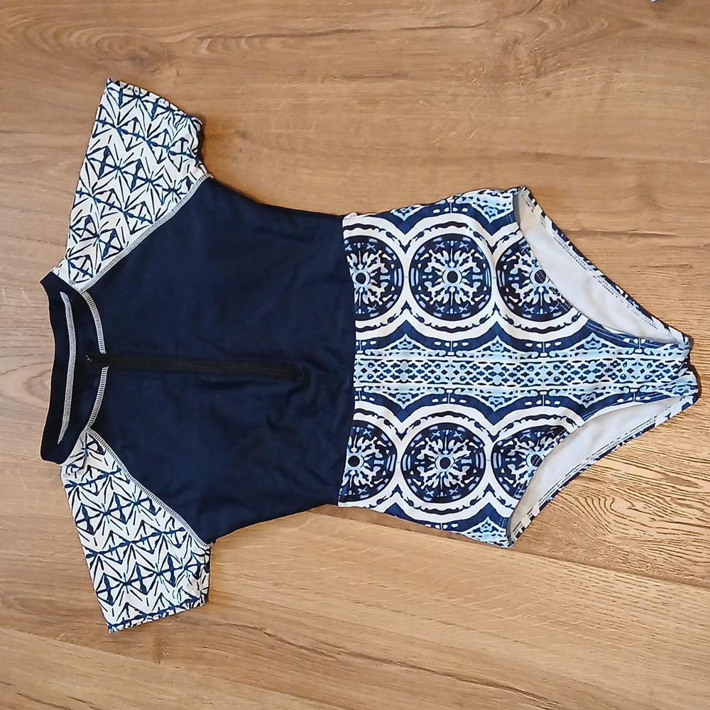 Small Rashguard one piece